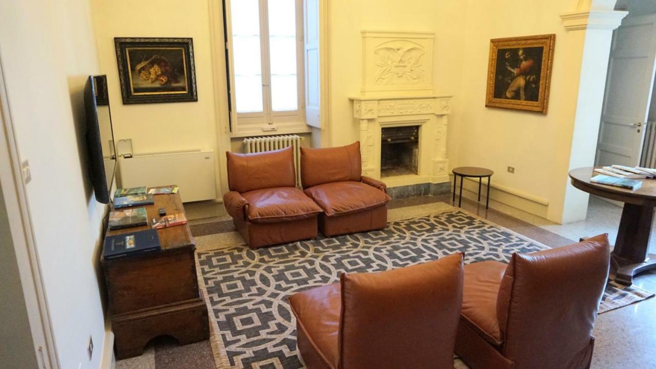 Palazzo Circolone Hotel Поджардо Екстериор снимка