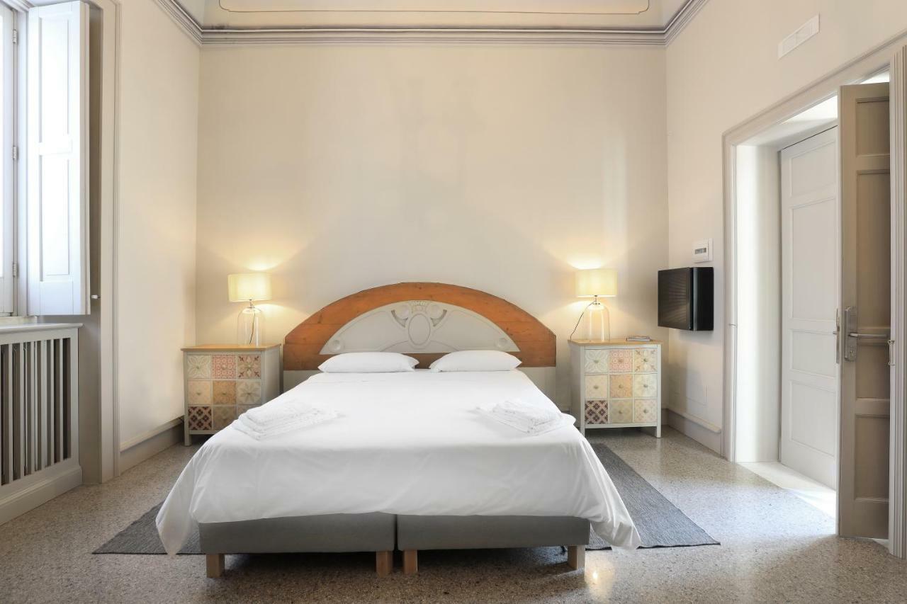 Palazzo Circolone Hotel Поджардо Екстериор снимка